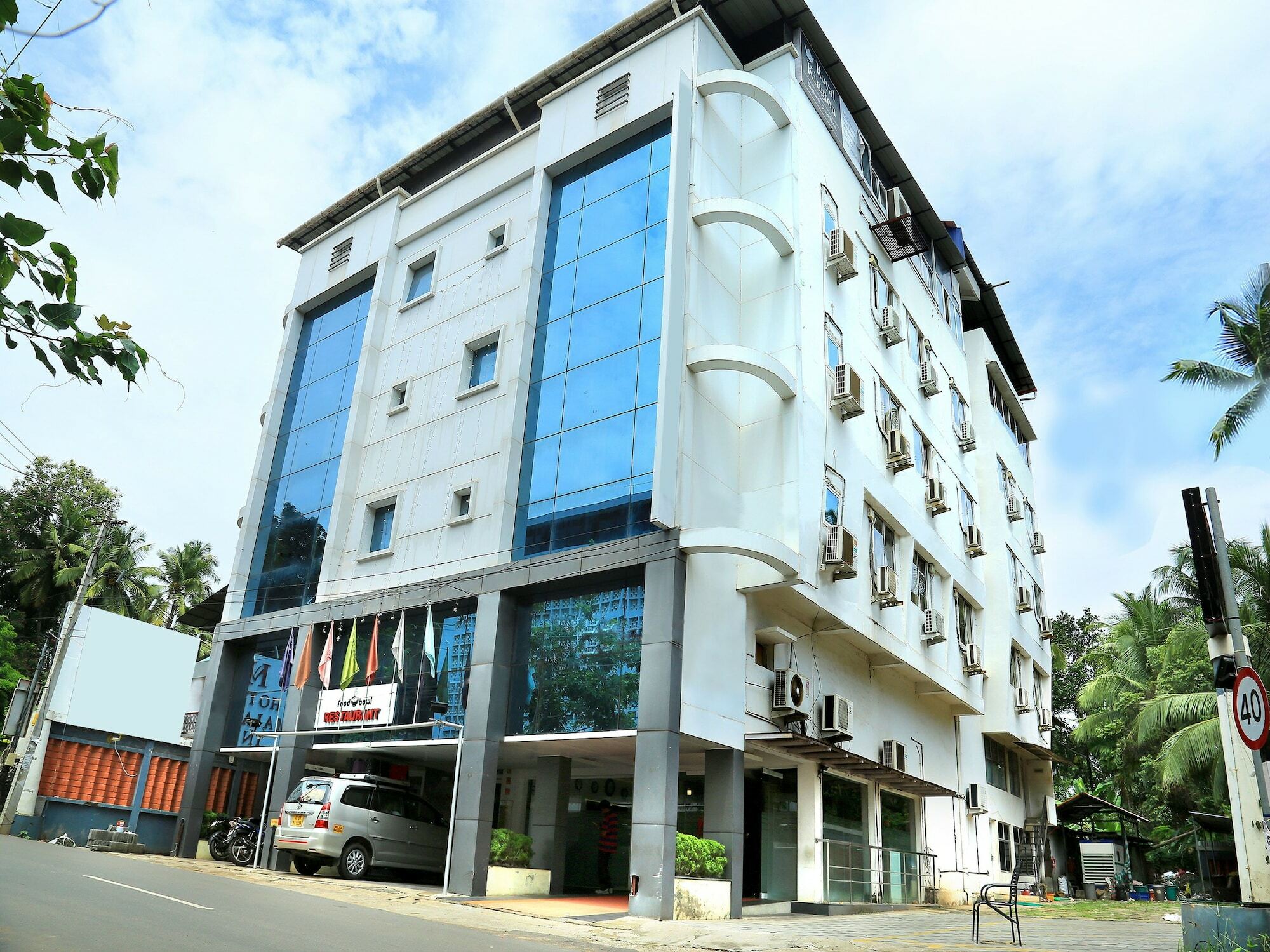 Oyo 1684 Hotel Malabar Inn Kozhikode Exteriör bild